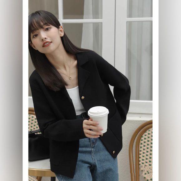 ✨Host Pick✨Knit Jacket with Gold Buttons - Picture 3 of 12